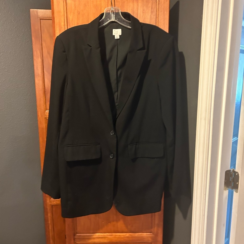 Fantastic black blazer